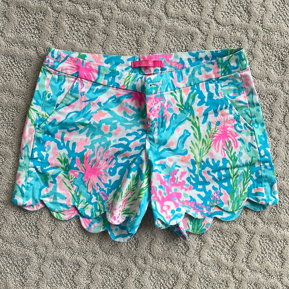 Lily Pulitzer Floral Scalloped Short